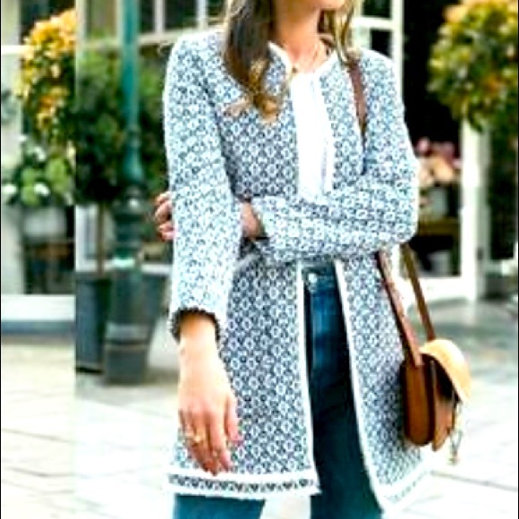 Zara Jackets & Blazers - Zara Frayed Printed Blue and White Round-Neck Jacket with Front Pockets